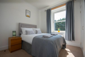 Find Dwellcome Home Ltd - Immaculate Central 1 double bedroom 1st floor Apartment with free parking and 100Mbps broadband, find Dwellcome Home Ltd for feedback from previous guests